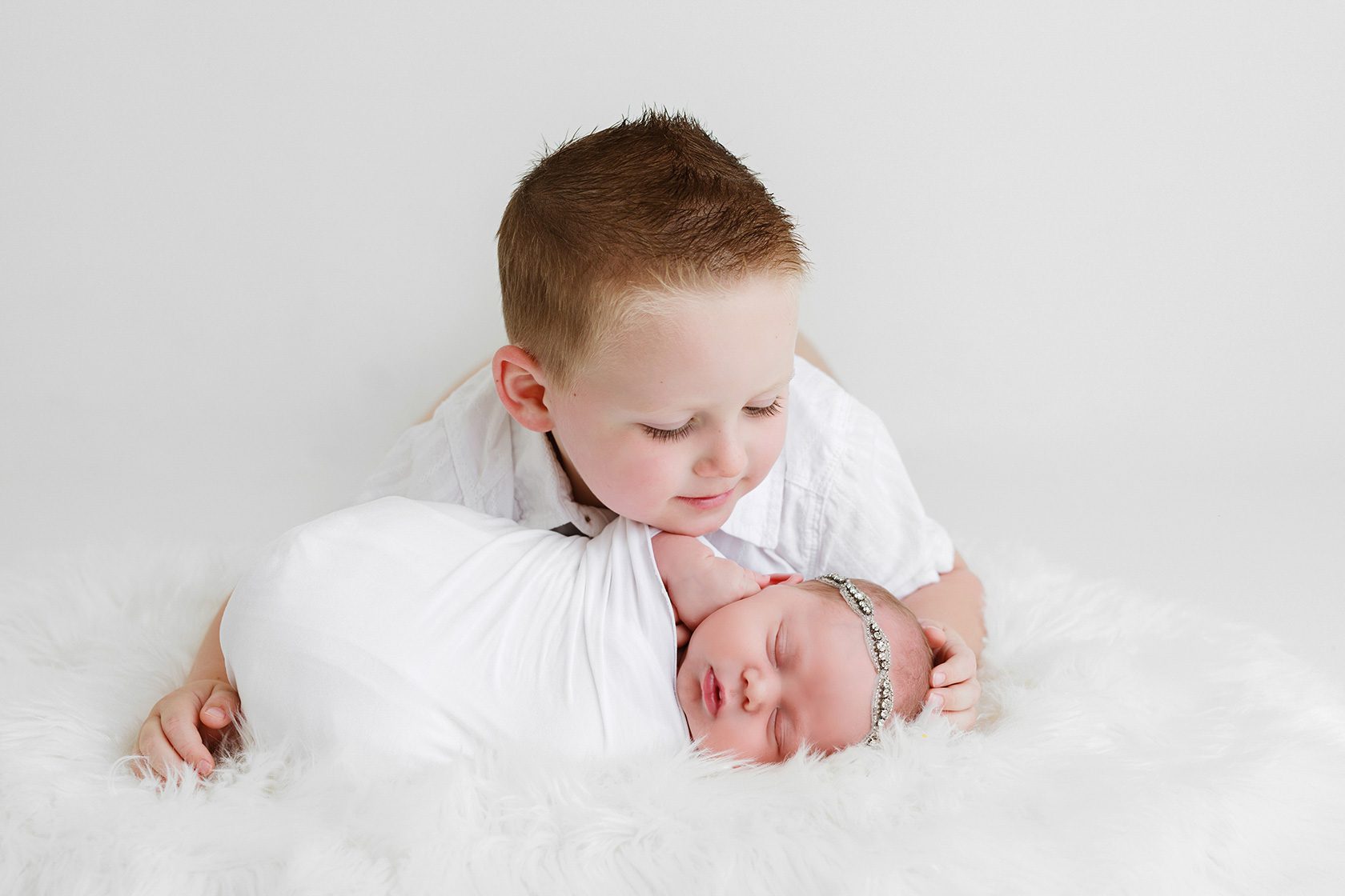 newborn & sibling photos